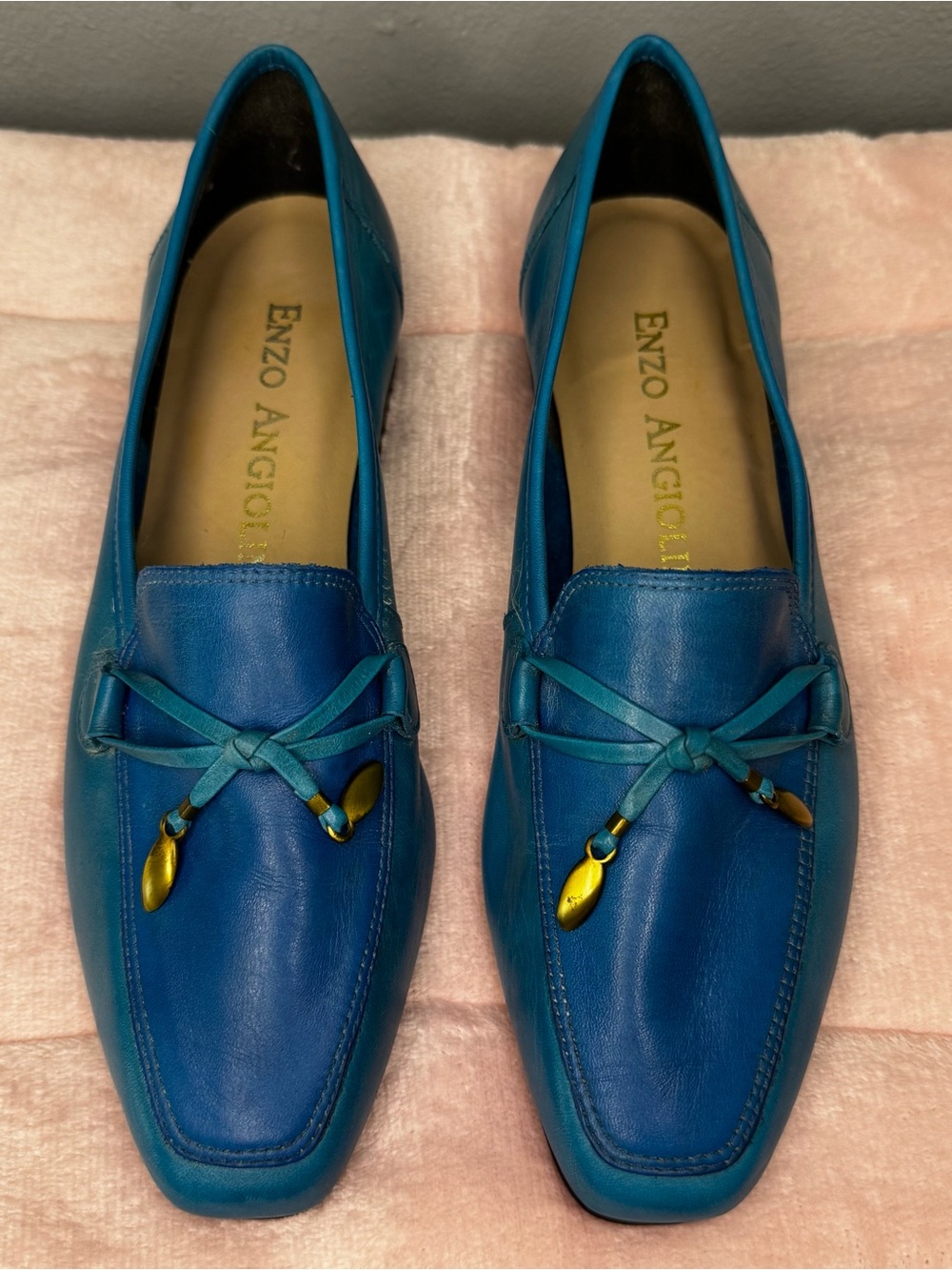VTG Enzo Angiolini Blue Leather Loafers 7M Square Toe Bow Flats Made in Brazil